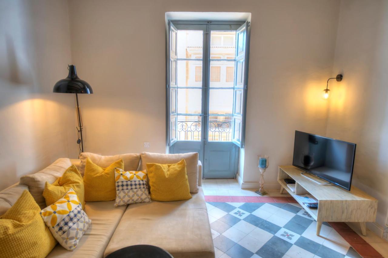 Charming & Traditional Flat In City Center Esch1-2 Valeta Exterior foto